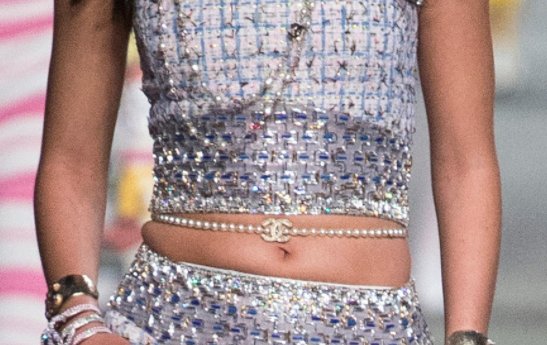 Rachel Tashjian Wise on X: PEARL BELLY CHAIN AT CHANEL RESORT YESTERDAY   / X