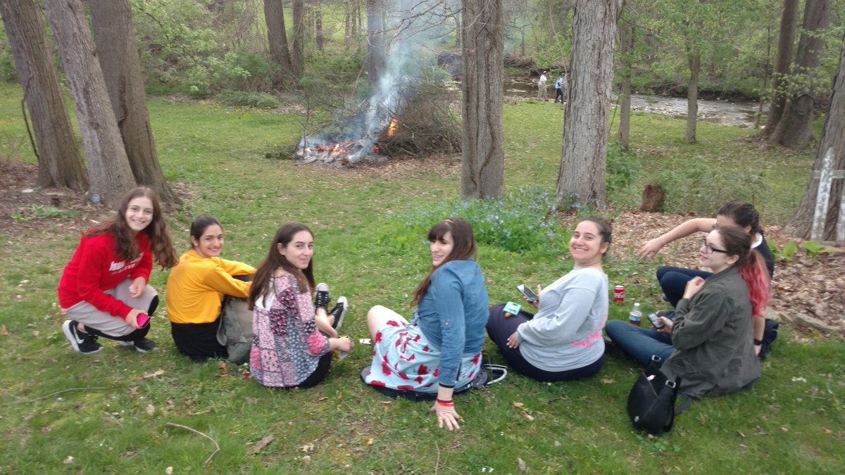 Torah Academy tweet media