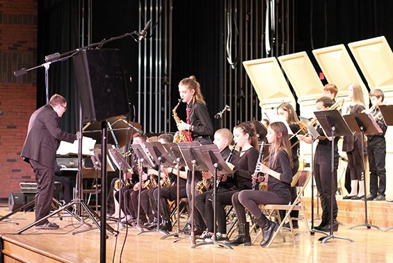 ShenNews's tweet photo. Shen Jazz Festival 2018 featuring Mike Rodriguez! https://t.co/NhlemcjPIL