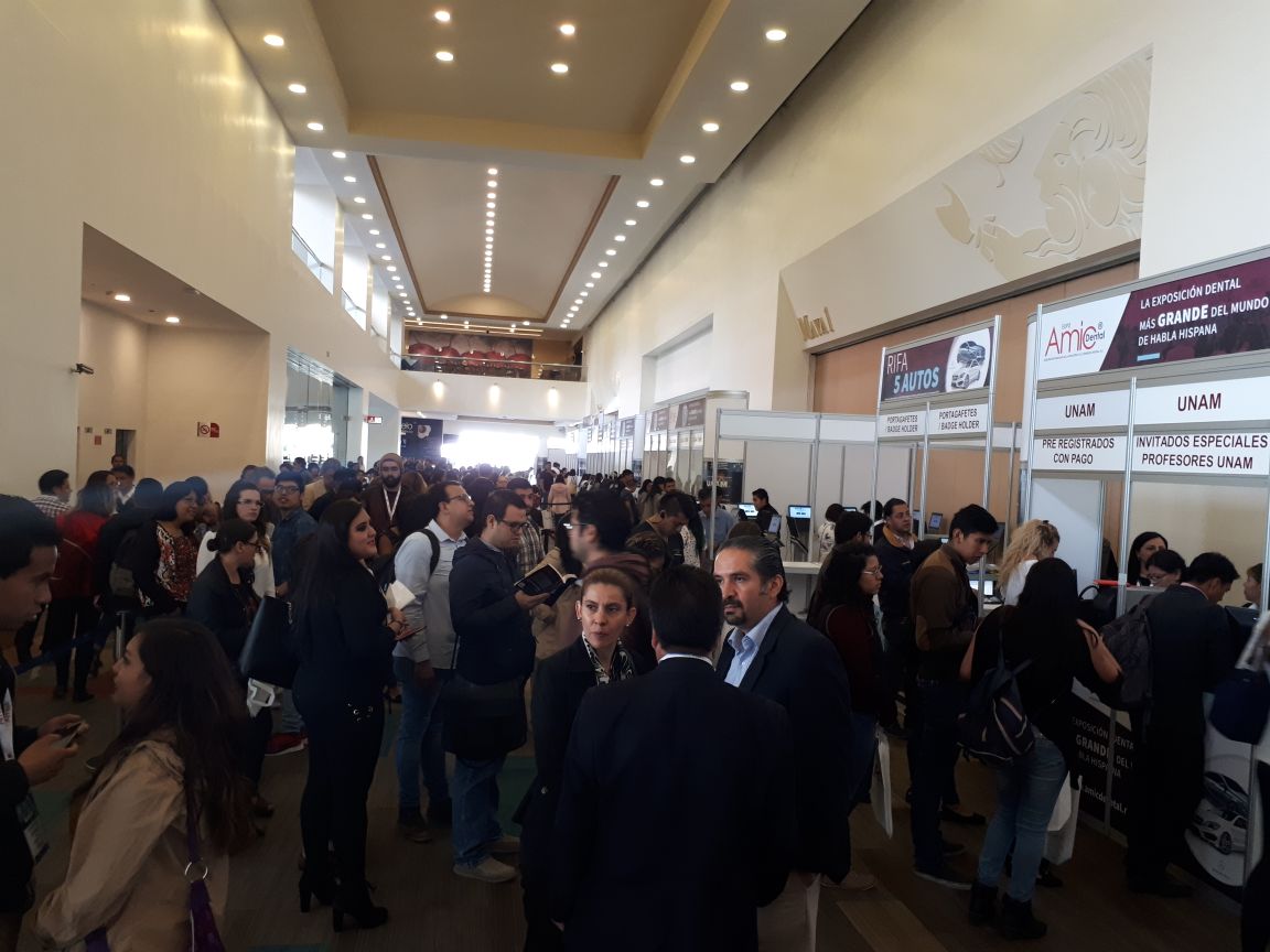 RMXradio's tweet photo. 🎙 Hoy transmitimos #BarracudaRMX con @JoannaPirod y @lalormx desde en WTC en la 69 #ExpoAMIC @amicdentalmx
📻 98.5FM
💻 https://t.co/91VIO4fcLX https://t.co/s3h8Rl6ivB