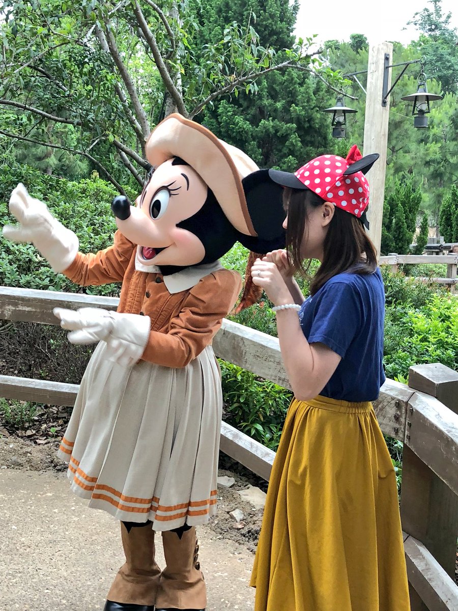 あゆってぃ 旅メディア Youtube Twitterissa ミニーちゃんは永遠の推し ジェスチャーで会話が成り立った瞬間 ディズニー ミニーマウス 香港ディズニー