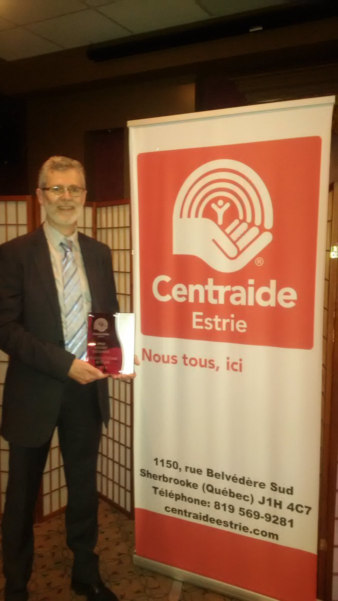 karenbronsard's tweet image. Hier soir, @mlem9 et @MikeMaj20232971 ont participé à la Soirée Reconnaissance Annuelle Centraide Estrie. #GeoBase contribue à la campagne des organismes fédéraux en Estrie qui a récolté $1,6M en 2017. Félicitations à tous! Notre campagne a mérité un prix pour son dynamisme