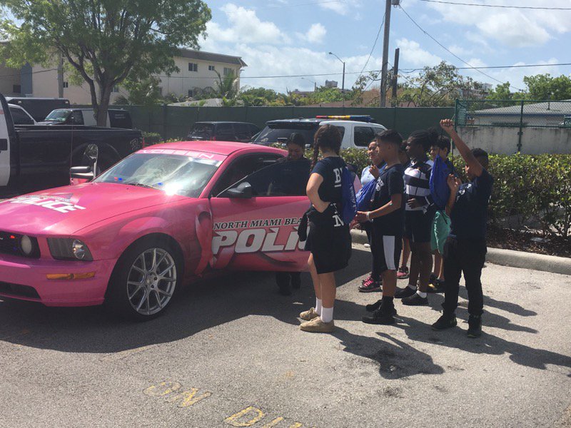 myNMBPolice's tweet photo. Happening Now: Bridge Prep Academy visit to the NMBPD. Thank you BULLDOGS. #OurFurtherLeaders #NMBPD #CityOnTheRise #IamNMB https://t.co/vyK2NGkC2g
