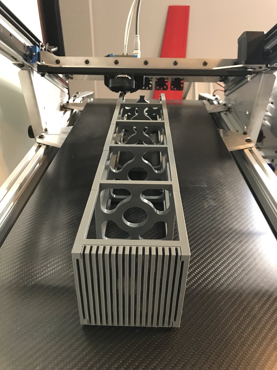 You don’t have to think outside the box, if there is no box. #3DPrinting 2.0