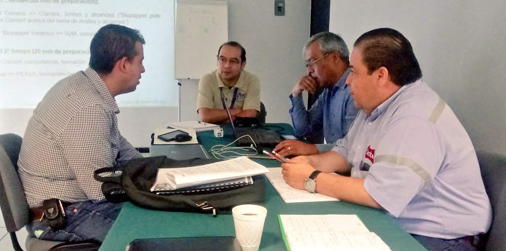 Com_industria's tweet photo. En la #RedAprendizaje autofinanciada participan @BDandCo @BioPappel @clariant @gerdau @GrupoHerdezMX #PEASA #VITRO y #SánchezYMartín siendo un esfuerzo único entre empresas y la primera de este tipo en #Latinoamerica para #GestiónEnergía #ISO50001 con acompañamiento @CONUEE_mx https://t.co/fmEGGMR74b