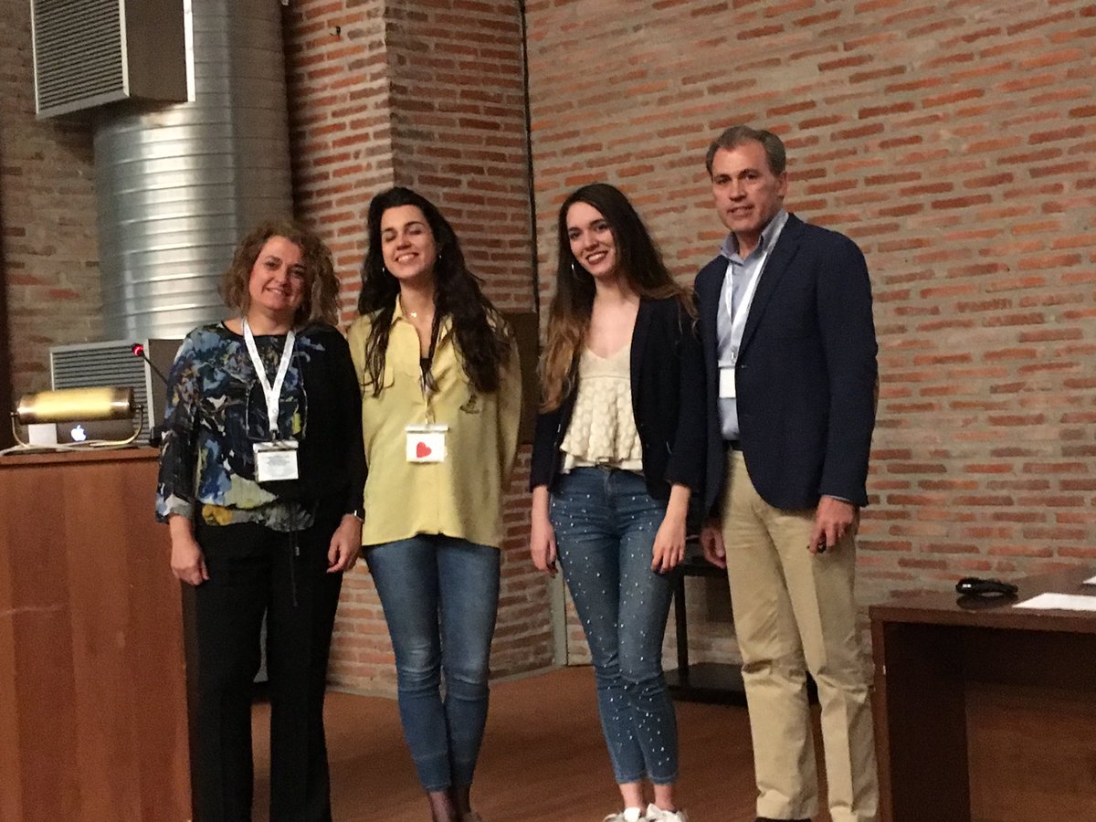 tomascodesal's tweet photo. Un placer asistir a la clausura y entrega de premios del #FarmaForum2018. Felicidades a @AsefSalamanca por el éxito y la excelente organización y mi enhorabuena a todos los premiados. @DeleFarmaUSAL @usal @FFarmaciaUSAL @SEFAC_aldia @bibfarmUSAL https://t.co/rz3IJ9FHDL