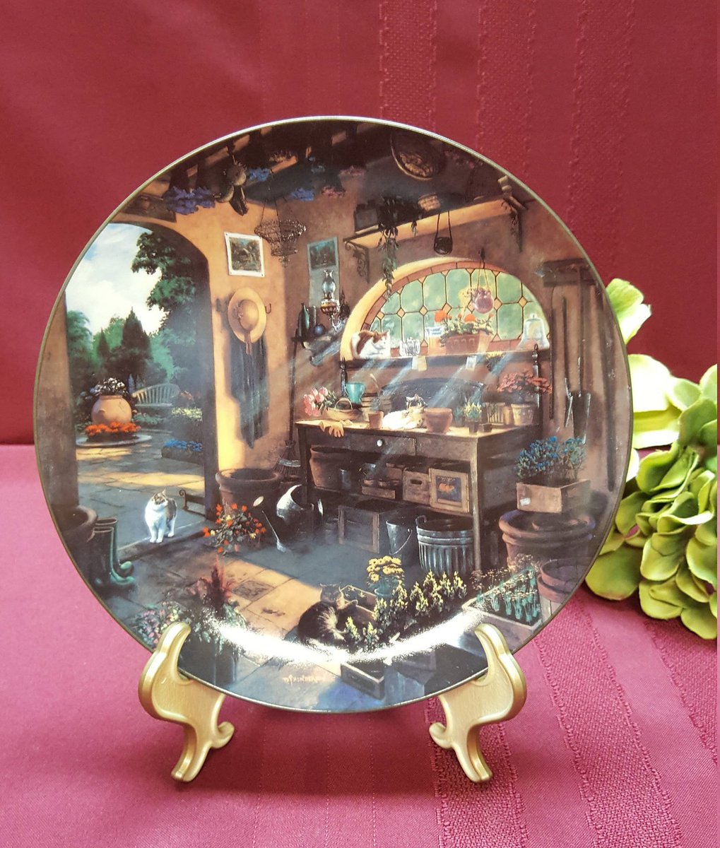 Lyn_Bluefish901's tweet photo. Cats in Sunlight, 1996 "Afternoon Serenity" Dave Henderson Wall Plate, Vintage Bradford Exchange 11414A, Home Wall Decor, T.V. Movie Prop https://t.co/7eIOtpH237 #AmazingFunVintage #Etsy #NappingCats https://t.co/6VipRHGGzD