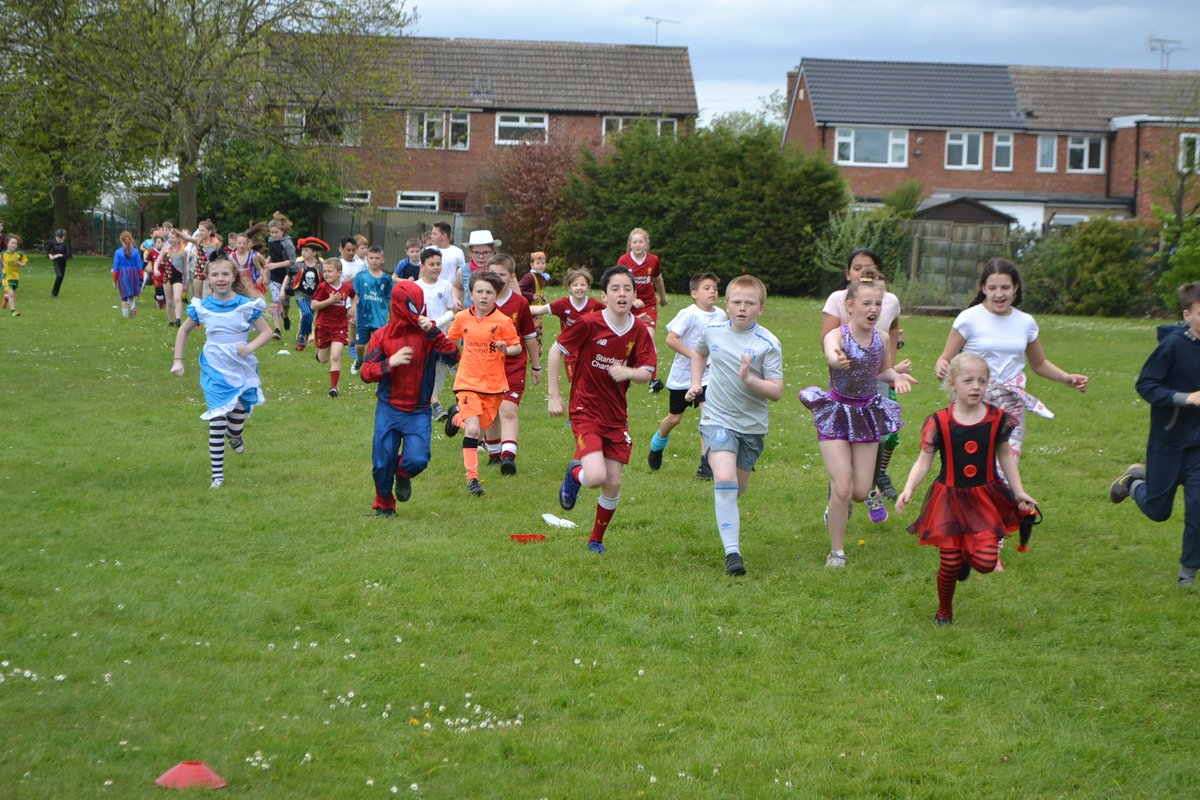 OurLadyStar's tweet photo. We've had a brilliant afternoon at our sponsored fancy dress fun run in the sun! Check out more pictures on the website; https://t.co/ClxuBhdlk8 https://t.co/TGf2st18y9