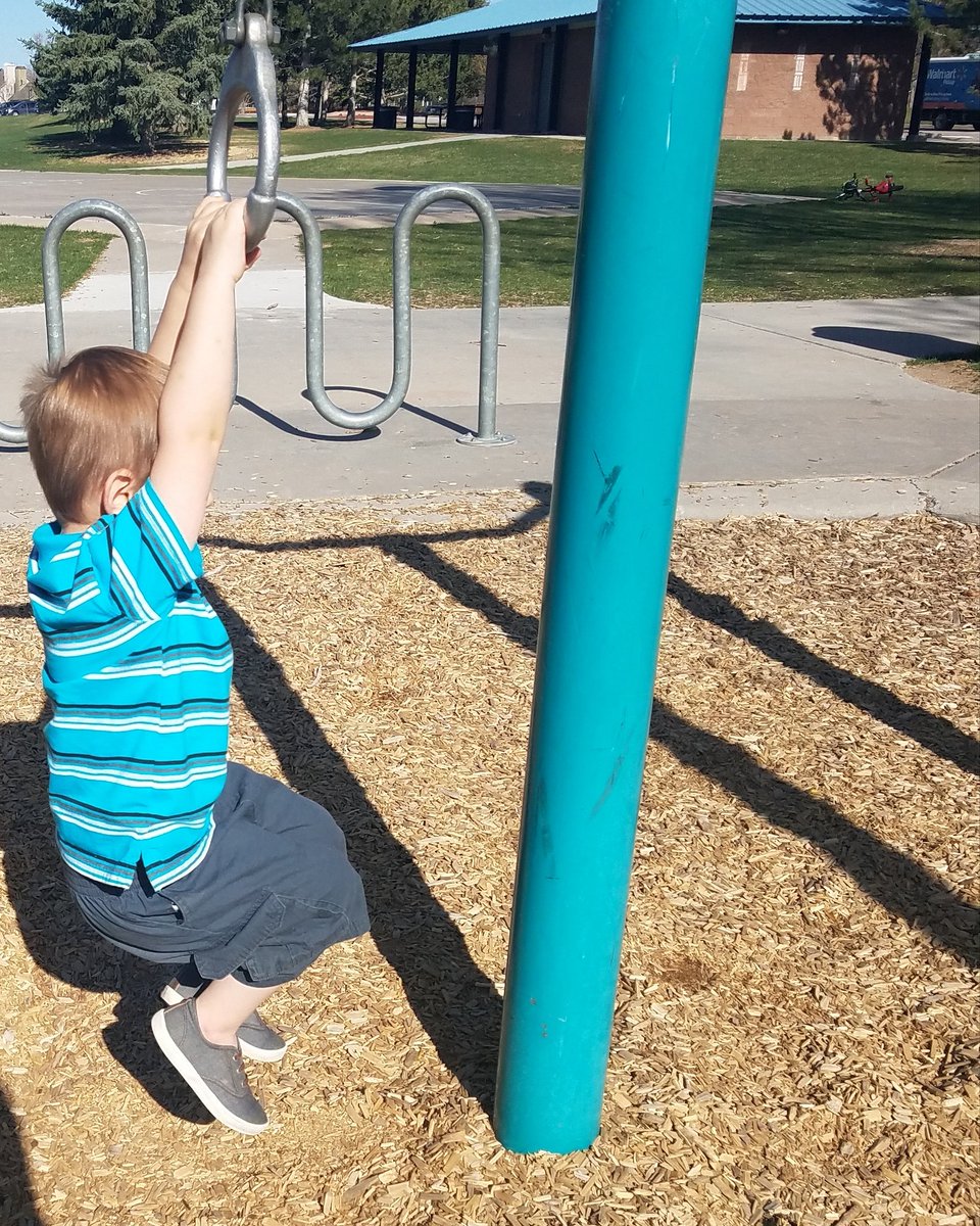 2getherwemom's tweet photo. We are swinging into the weekend and excited to share our week! Check out our weekly update! 
https://t.co/noMEn1hmpT

#newpost #bloglife #momblog #weeklyupdate #toddlerlife #momlife #parenting #park #newpuppy #weekendready #BloggingGals #blogging #birthdayparty https://t.co/WoWdVcaPom
