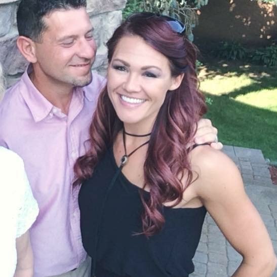 MasonryVeneer's tweet photo. Feature Member Sarah Miller, Operating Partner, Prestige Stone Products, Mt Easton, OH https://t.co/fWDhdvsNIT https://t.co/XY15N3rHPI
