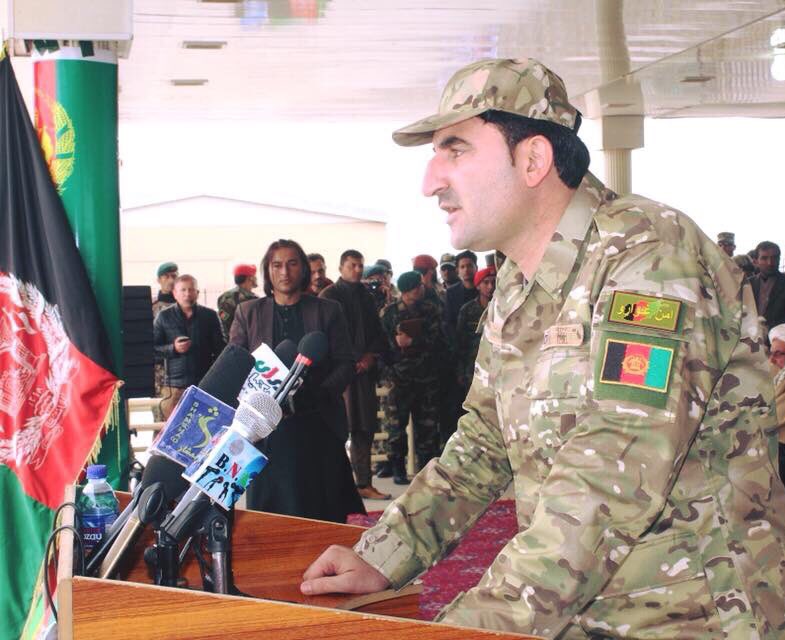 ShamimKatawazai's tweet photo. د اساسي قانون له مخې د افغانستان په جغرافیه کې ټول میشت قومونه د افغان په نوم د واحد ملي هویت درلودونکي دي. هیڅوک حق نه لري، چې ا��اسي قانون او د وروڼو قومونو تر منځ تاریخي ورورولي وننګوي.
له اسلامیت او افغانیت نه د بېګانګۍ احساس له دې خاورې او ملت سره دښمني ده، چې د زغملو نه ده. https://t.co/bgzeykRdgr