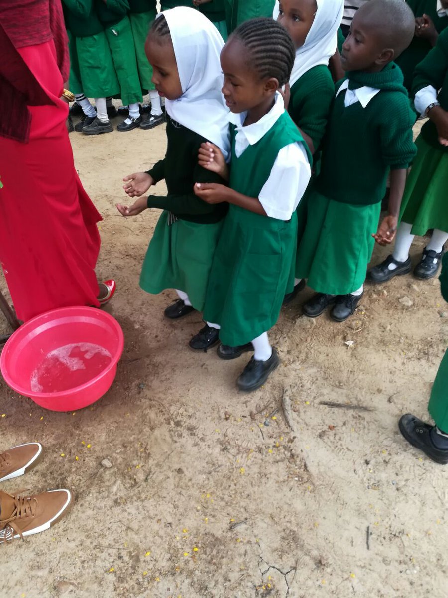 NURSEACTIVISTKE's tweet photo. Machakos county, Kenya: Nurses celebrated day 1 of the #NursesWeek #NursesweeKe by reminding pupils the importance of hand washing . More activities lined up through out the week.
@DrAlfredMutua @AllkenyaNurseS @HalimaYusuf016 @HKilemi @NCKenya @MOH_Kenya @ICNurses
#GoKThisWeek https://t.co/MVlPS1GBye