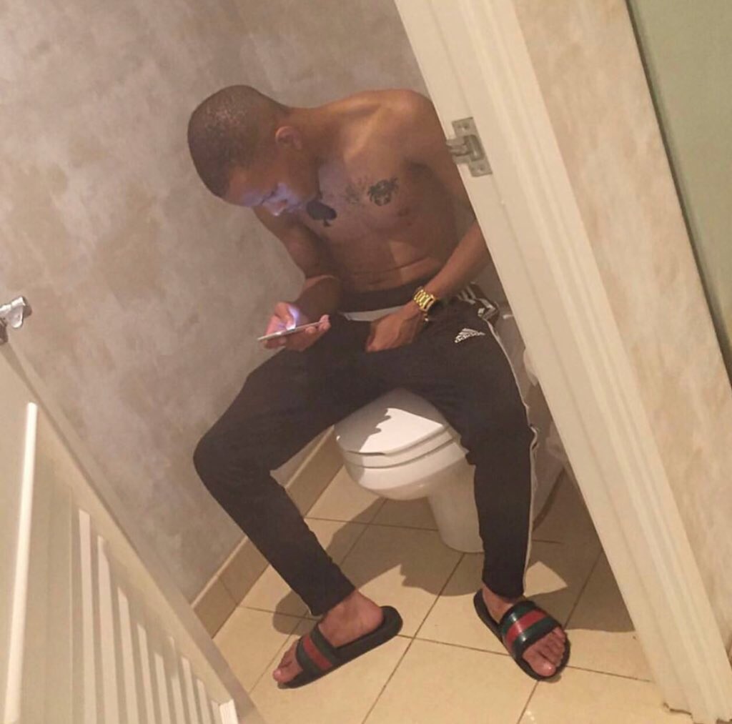 cashmasterrjack's tweet photo. It’s payday You know what time it is loser ❗️🐷
#findom #cashmaster #malefeet #alphamale #sockfetish #footmaster #paypig #findom #humanatm #malefootfetish #jockfeet #footfag https://t.co/AW6pwZw16C
