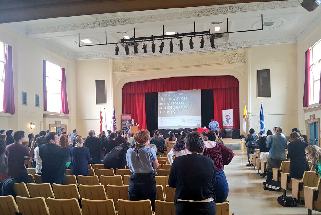 Standing ovation for Keynote Speaker <a href="/KevinLamoureux/">Kevin Lamoureux</a> at today's 3rd Annual Creating Spaces of Belonging: Learning from Indigenous Perspectives on Mental Health and Well-Being hosted by <a href="/AEC_TDSB/">Aboriginal Education</a> #TDSB