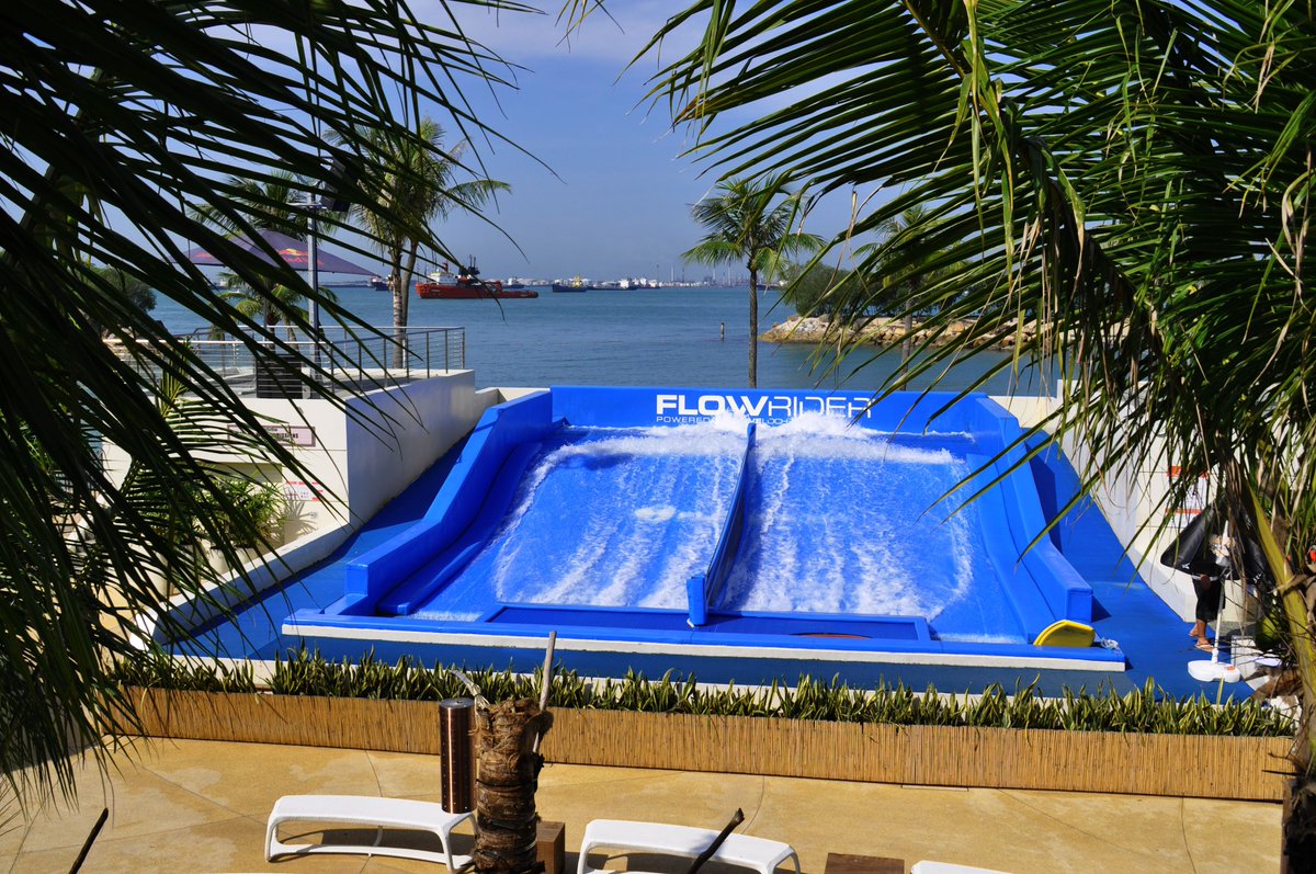 Flowboarders's tweet image. Bring the Southern California Surfing Lifestyle to your venue – today.
FlowRider.com
Venue: Wave House Sentosa 
#FlowRider #WaveMachine #SurfMachine
