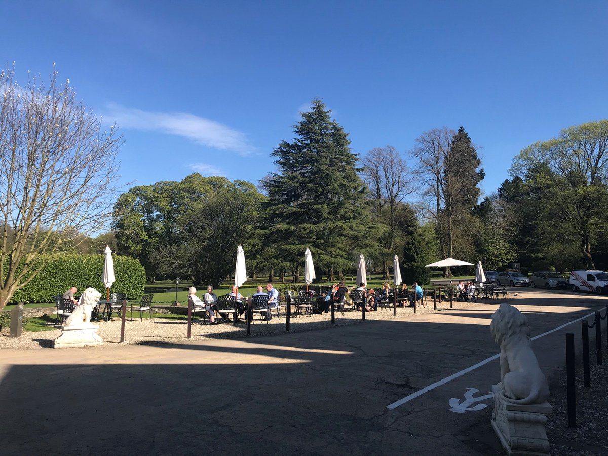 TheRedworthHall's tweet photo. The sun has got his hat on.. hip hip hip horray! Why don't you drop by for a refreshing cocktail on this lovely bank holiday :) #BankHolidayWeekend #Redworth @CairnCollection @TheRedworthHall https://t.co/GulpL6jaQP