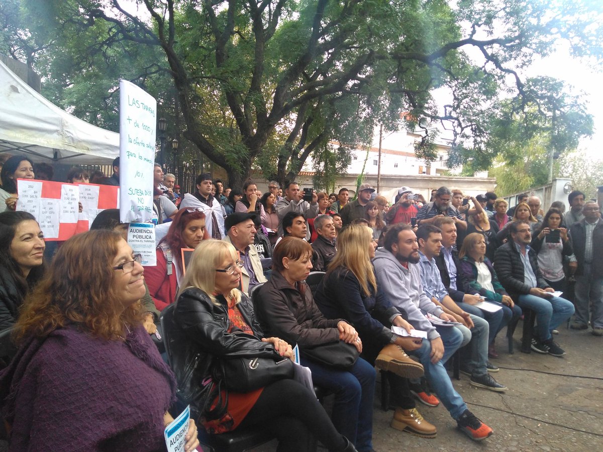 FPVBrown's tweet photo. #Ahora #AudienciaPublica #BastaDeTarifazos https://t.co/DwDc7us5Hi