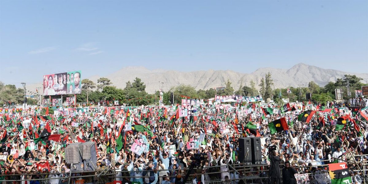 BBhuttoZardari's tweet photo. Thank you #Quetta for thunderous warm hearted welcome at Hockey ground. #Balochistan is the heart in Pakistan’s federation. #PPP recognises your needs &amp; your importance. Your welfare is our priority.Together we stand for peace and progress in Balochistan. #QuettaMainTeerChalayga https://t.co/injLTU85eW