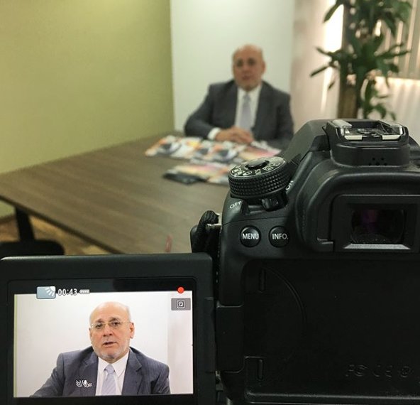 PetroleoDigital's tweet photo. Galería Fotográfica de la entrevista con el Ing. Luis Vielma Lobo, Director General de CBM Ingeniería Exploración y Producción @petroleoenergia @ChapopoteNovela en: https://t.co/gFJCGRNVi1 https://t.co/5AKqwvdiEj