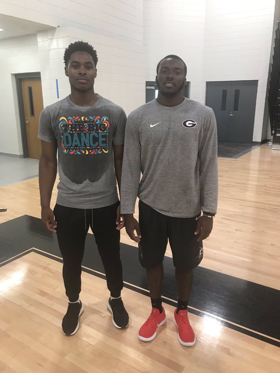 LC_PantherFB's tweet photo. Always great to have former LCHS Panthers come by @hoopculture13 and @LilEasy_35 https://t.co/qlNGoHjQrH