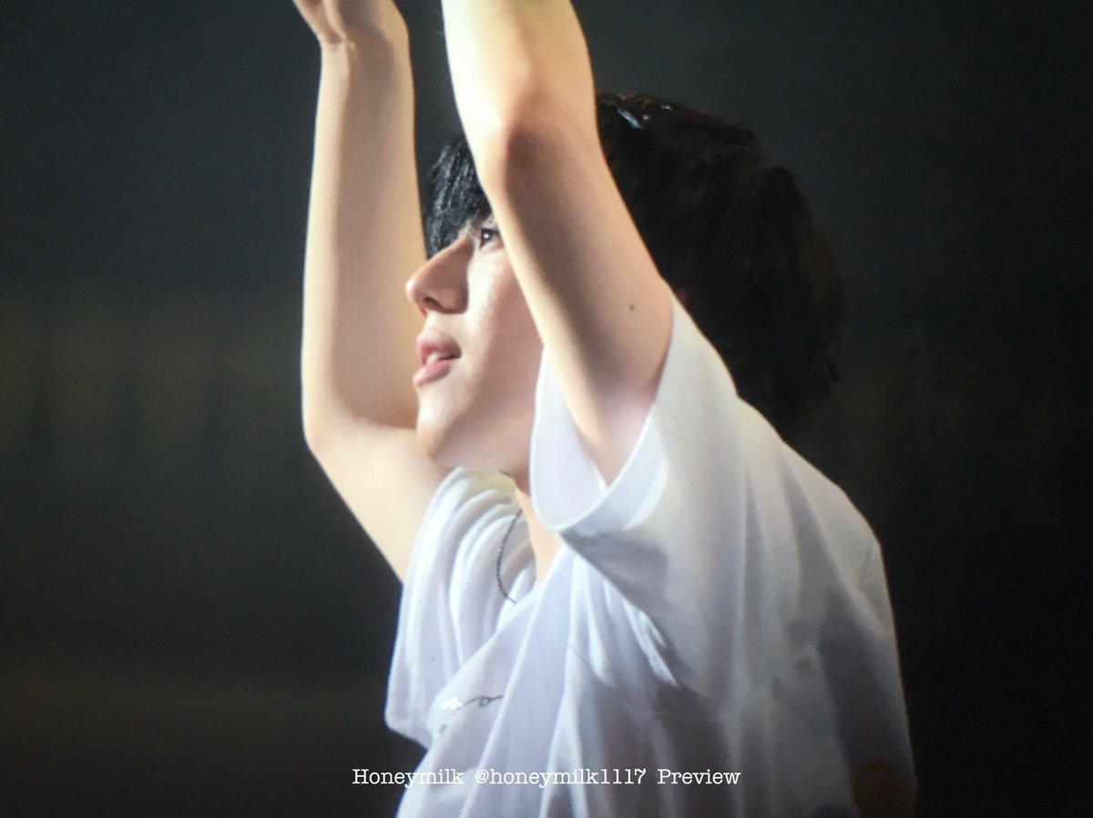 honeymilk1117's tweet photo. 180504 EYES ON YOU Seoul D-1
아름다운 세상
#유겸 #Yugyeom #GOT7 https://t.co/nMTrlCD9Pj