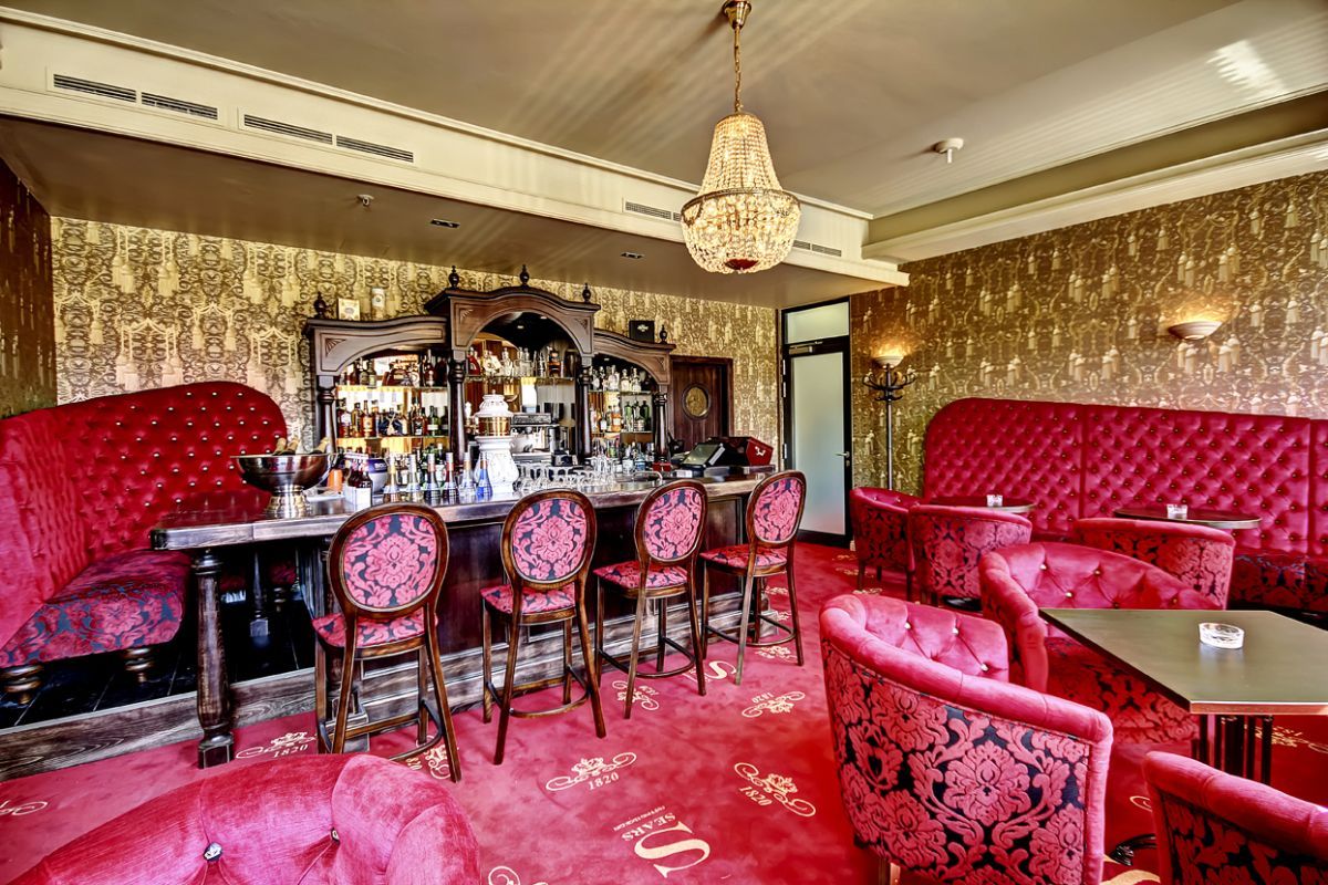 KryptonEscort's tweet photo. Der reinste Luxus: Das sind die 20 bestbewerteten Fünf-Sterne-Hotels Deutschlands https://t.co/P7sJwTFEWD https://t.co/d3yqnmHMPP