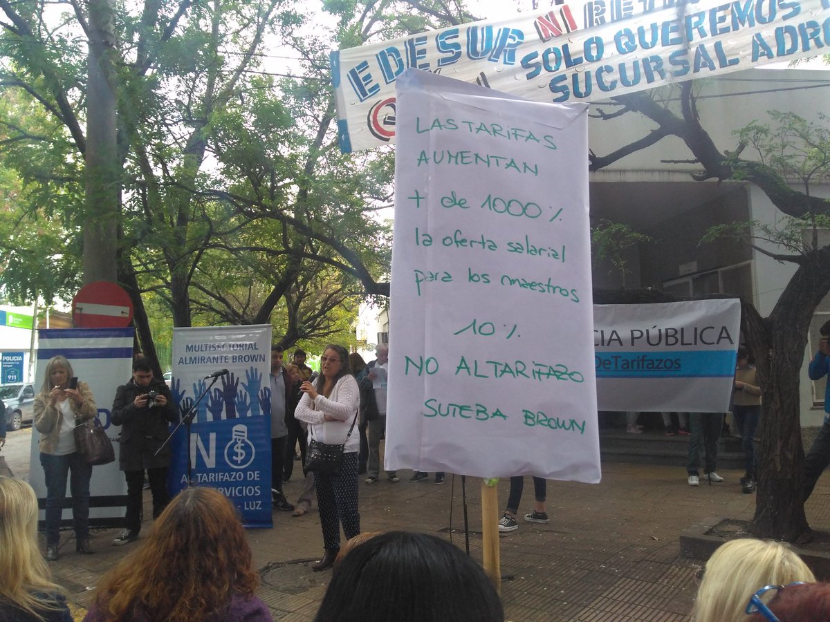 FPVBrown's tweet photo. #Ahora #AudienciaPublica #BastaDeTarifazos https://t.co/DwDc7us5Hi