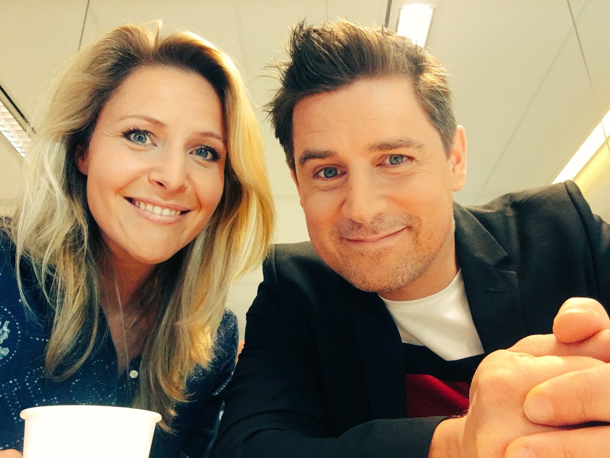 AnneMeer's tweet image. Deze kuif en ik zijn er helemaal klaar voor! Tot zo op televee! #editienl