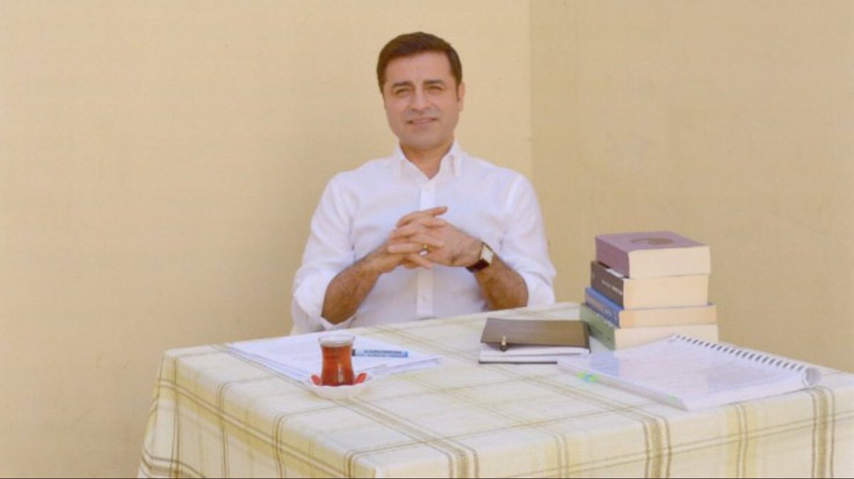 sakiksirri's tweet photo. CB seçiminde diğer adaylar gibi Selahattin Demirtaş’a da eşit koşullarda siyasi propaganda özgürlüğü https://t.co/F35VyrTOMe