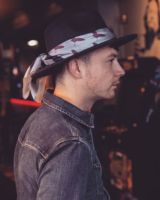 BrimstoneTweet's tweet photo. The Maranello. .
.
.
.
.
.
.
.
.
.
#Brimstone #BrimstoneHats #BrimstoneDesign #BrimstoneOnline #BrimstoneBespoke #Hats #Fedora #SilkScarf #Feathers #StreetStyle #CityStyle #Accessories #Menswear #Womenswear #Unisex #ScreenPrinting #OOTD #OOTN #SS2018 #SS… https://t.co/jnVrHtwPoS https://t.co/KHWijjJKlc