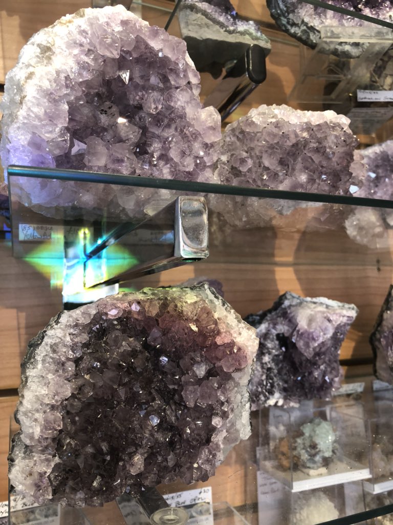 FossilsCrystals's tweet photo. Hope everyone is enjoying the #london #sun ☀️😎 we are open tomorrow but will be closed on Monday for the #bankholiday https://t.co/2EfA5SwQuT