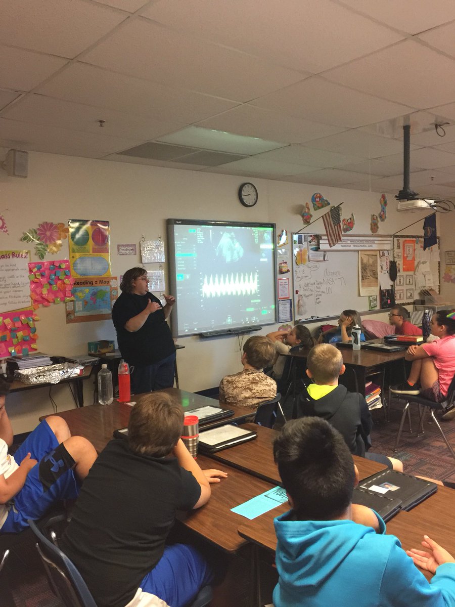 the_MrsBell's tweet photo. #chanutestars are also hearing from Jennifer Petty from Ashley Clinic Sneak Peak about the career of an songrapher. She brought an amazing ultrasound video to share! The kids LOVED the 3D pictures of the baby in the womb! https://t.co/iLKL7OiyJe