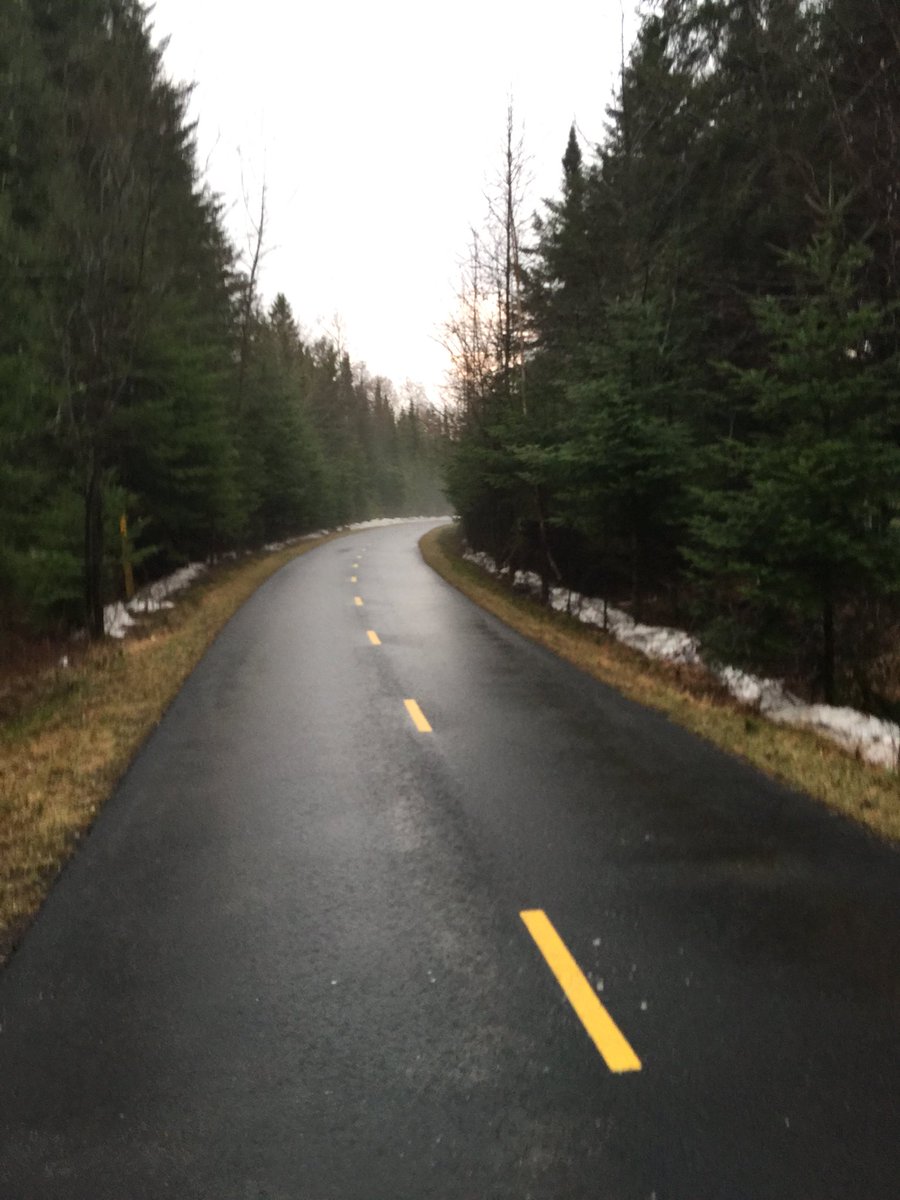 Le P’tit Train du Nord paths are clear. Enjoy your walk, run, bike, etc....