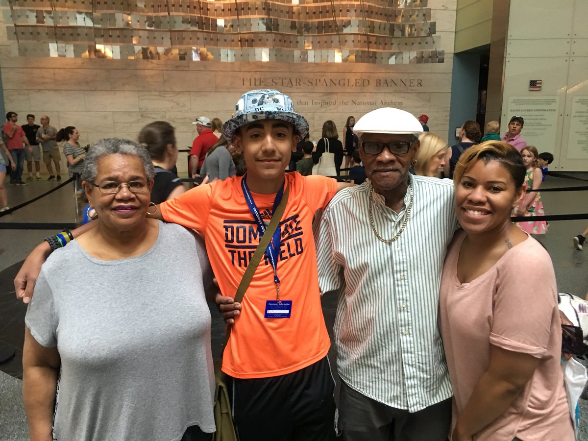 EastHills4_8's tweet photo. 8th Grade DC Trip - Grandma/Grandpa and Aunt from DC were able to catch up with one of our students at the American History Museum - making memories - love our students and families! #ehdc2018 https://t.co/kE9OBrPsxs