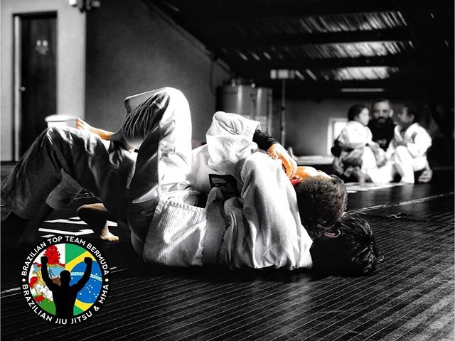 BTTBermuda's tweet photo. There’s no need to hit back. We train youth to address confrontations with confidence, knowing they can handle the possibility of violence in a proven non-violent way, without throwing a kick or a punch! 
See for yourself, contact us now for your child’s… https://t.co/DsXa707FDz https://t.co/IR2UW3jad6