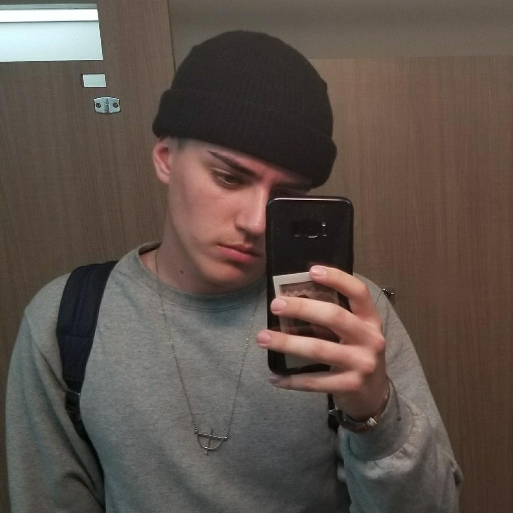 miagritte's tweet photo. early stages of my evolution https://t.co/XUarPY7fby