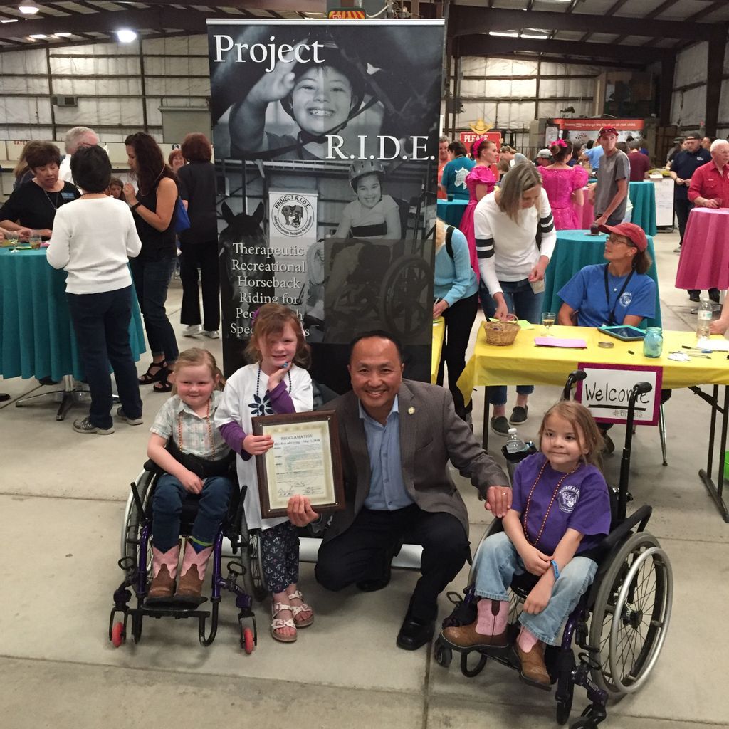 The Mayor of Elk Grove is here supporting our Little Riders! 🎊❤️ buff.ly/2rjQn33
buff.ly/2FI8dC0