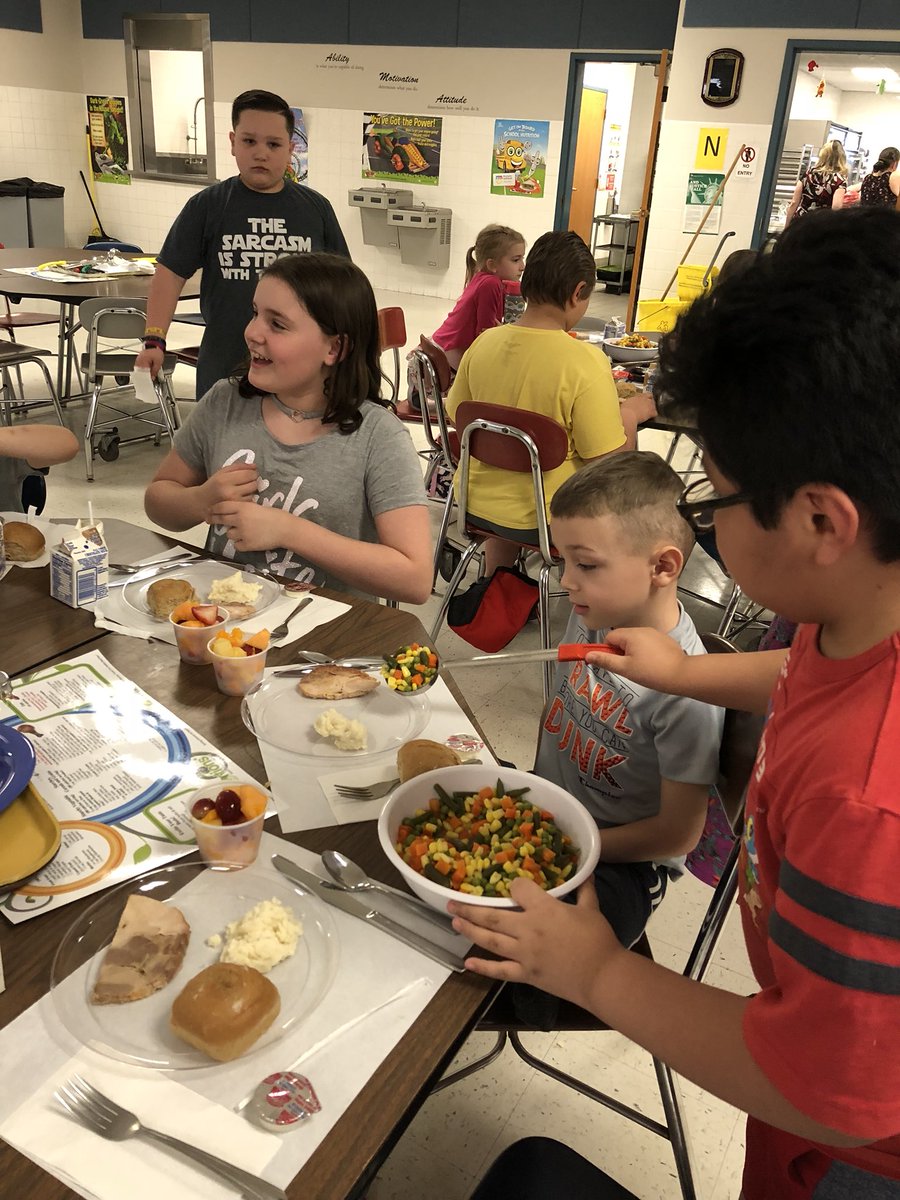 eewheeler's tweet photo. Eating together as a school community. #BetterWorldDay https://t.co/b3rt0Q9JsM