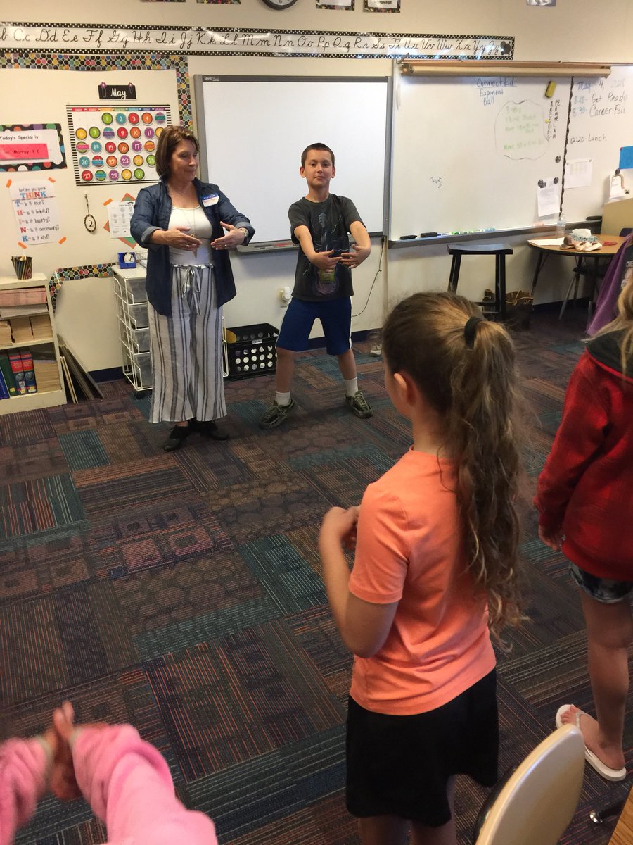 the_MrsBell's tweet photo. #chanutestars hearing from Beth Bell, Studio B owner/instructor, about her career and also learning some new moves! The boys were interested to find out it also helps them in football to work on balance and core strength. https://t.co/frW8Sp57Dy