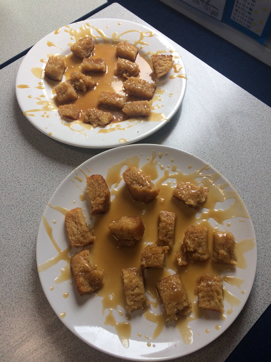 Sticky toffee pudding- Pawb yn ei garu. ❤️We all loved the sticky toffee pudding 😋stepaside Mary Berry