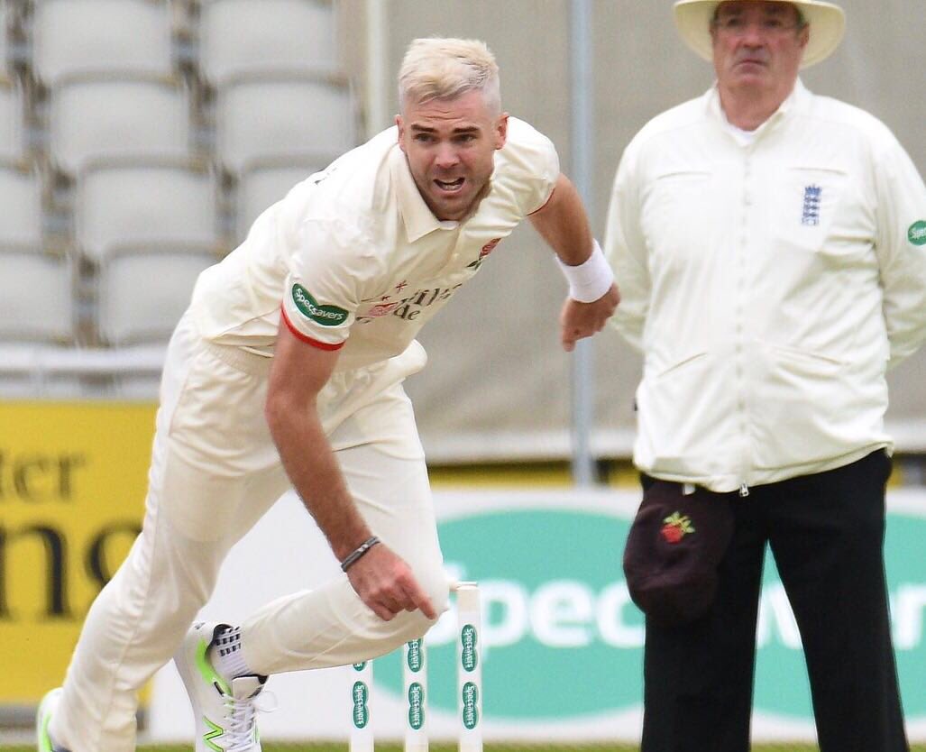 Graeme Swann tweet media