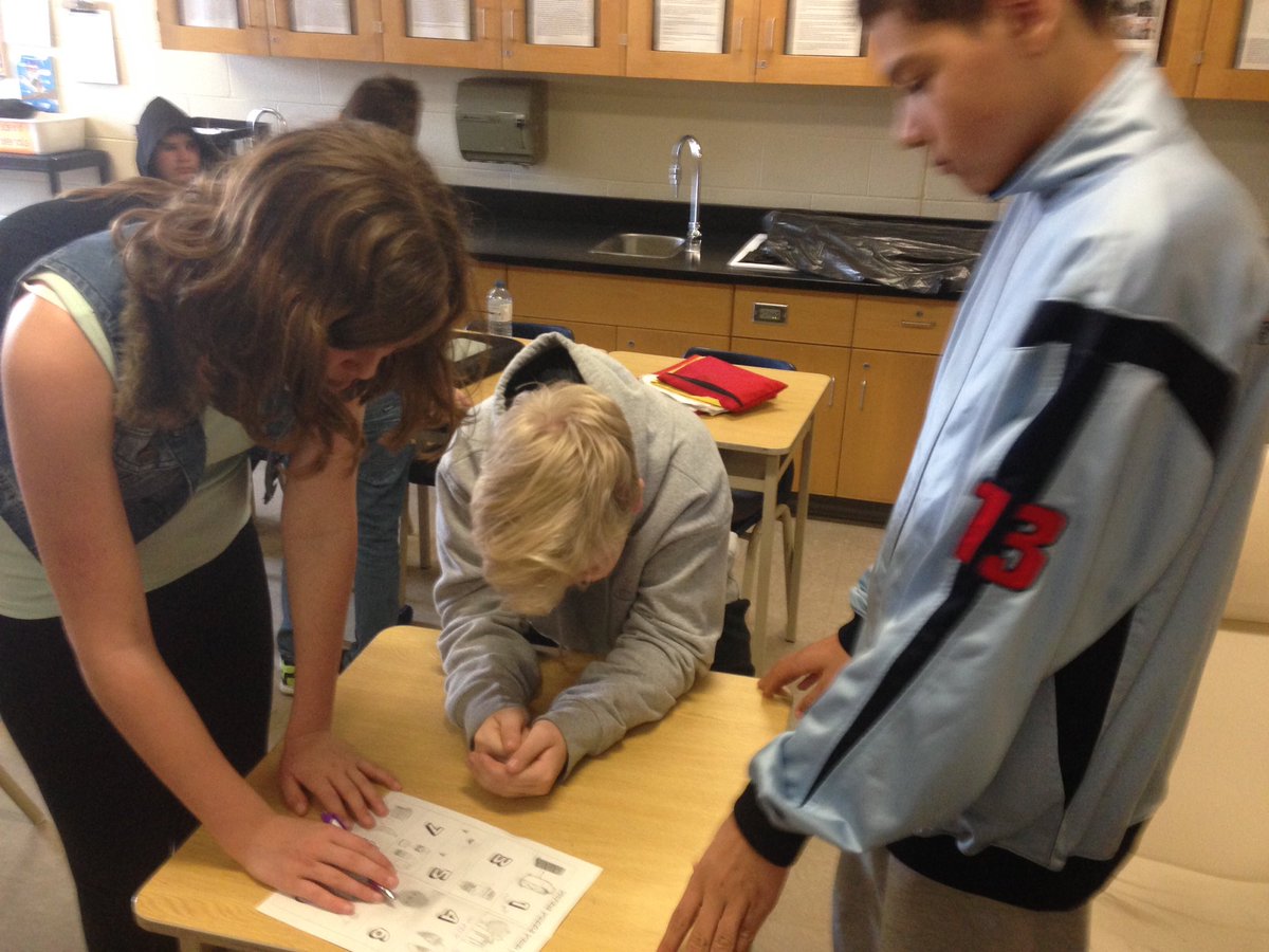 LDubsGatestone's tweet image. Picture Pun Puzzles! #colourchallenge #class78