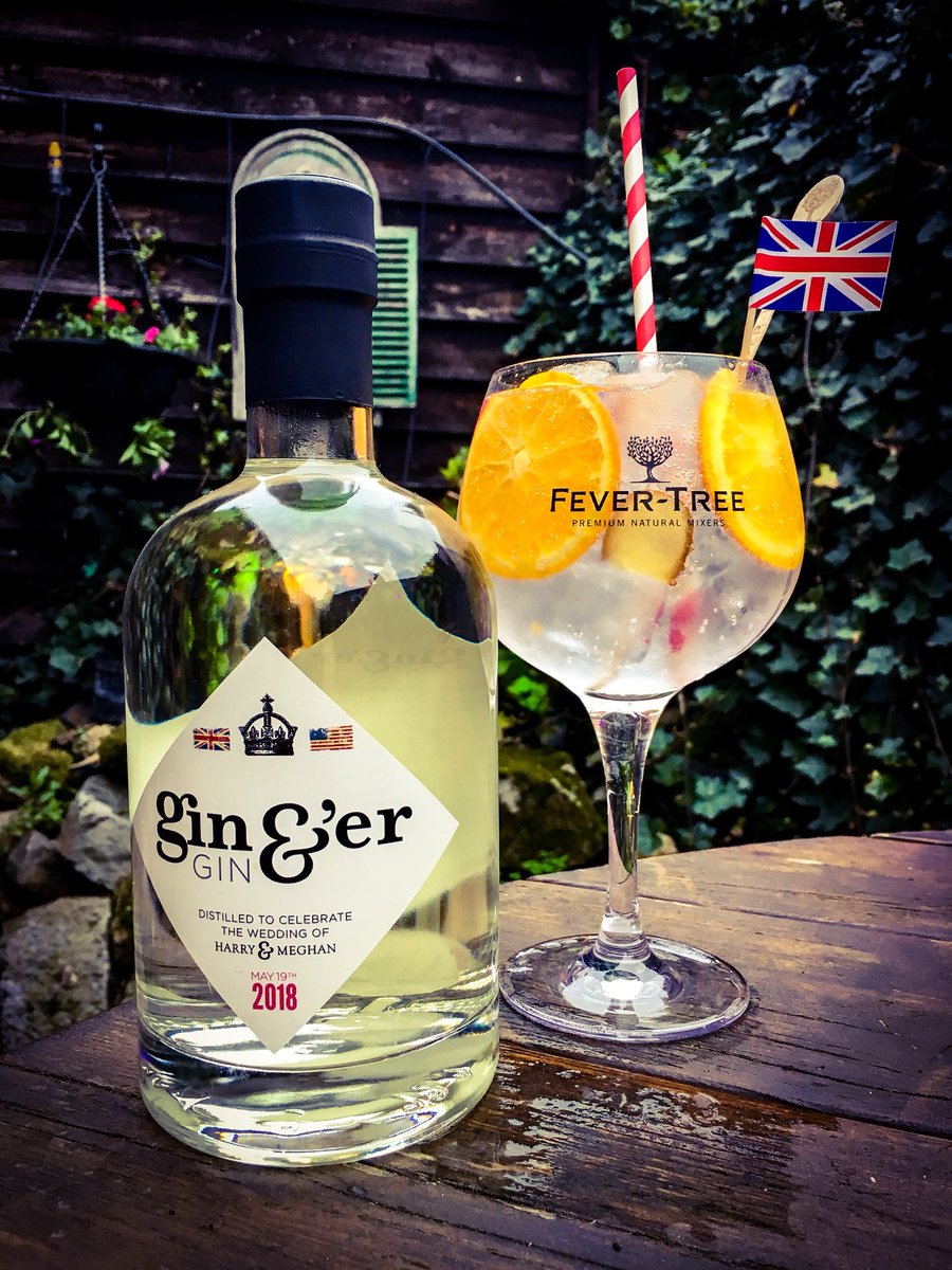 This weekend Prosecco is just £13 a bottle.
Comedy Ladder on Saturday at 8. Just £5 entry. 7 up and coming acts.
Gin &amp; tonics from £5.50