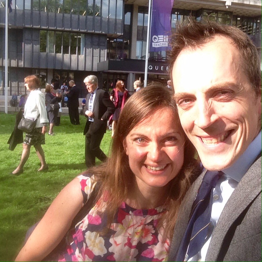 strachanjamie's tweet photo. Im so impressed by Oxford Diplomates achievements- e.g. Becs single spec ICM trainee who gets her FFICM today and is now off doing amazing PhD in intensive care in Lau (!), Gareth picks up FRCA &amp; is president of our Oxford anaesthetic trainee group #achievers #RCoADip
Well done! https://t.co/3pEudb2mUp