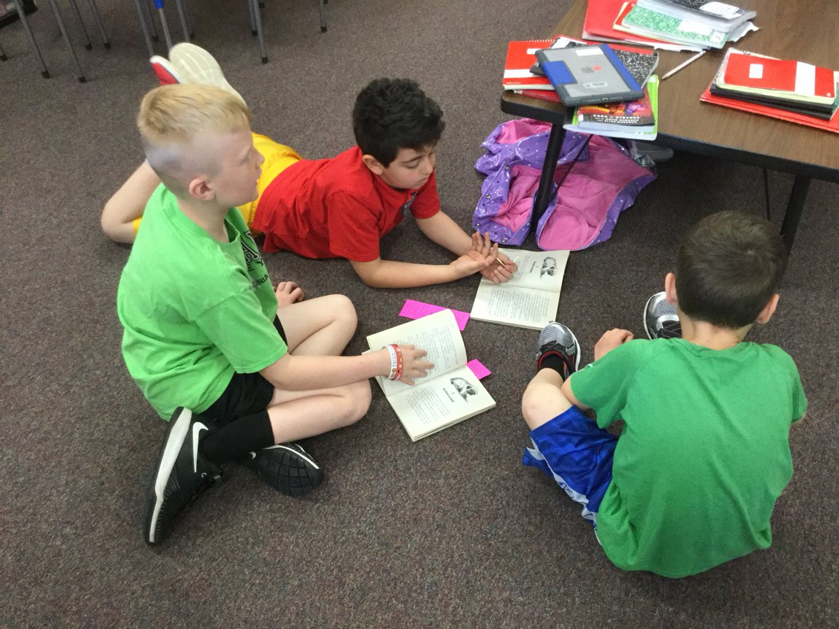 NorrisBRN8's tweet photo. @BRN_Elementary @NorrisBRN8 @KatiLMiller great reading day in room 8! We have buddy reading going on, book clubs going on and some great conversations happening! #makesmy❤️happy https://t.co/UN9EX4xvZ9
