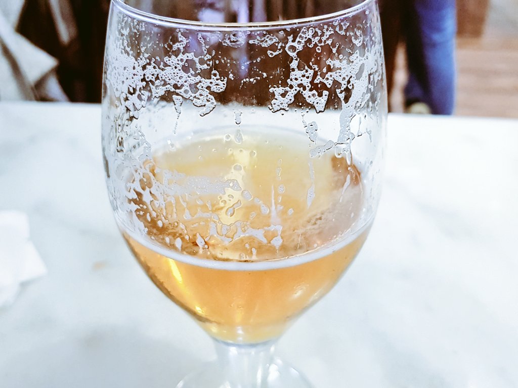 Hola cap de setmana!!!! 🙌🙌🙌🙌
Primera parada... <a href="/bar_roures/">Bar Deportes St Esteve de les Roures</a> i una <a href="/Birrasantesteve/">Birres de Sant Esteve de les Roures</a> 

Salut poble!!!