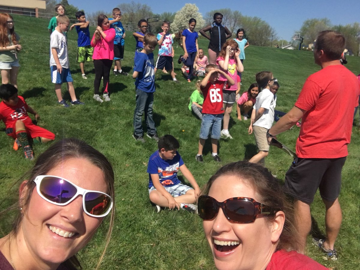 knnbaker's tweet photo. My favorite thing to do in the springtime...run outside with my kids during P.E.!!! @hollingheights @MillardPS https://t.co/NI88nFLHAp