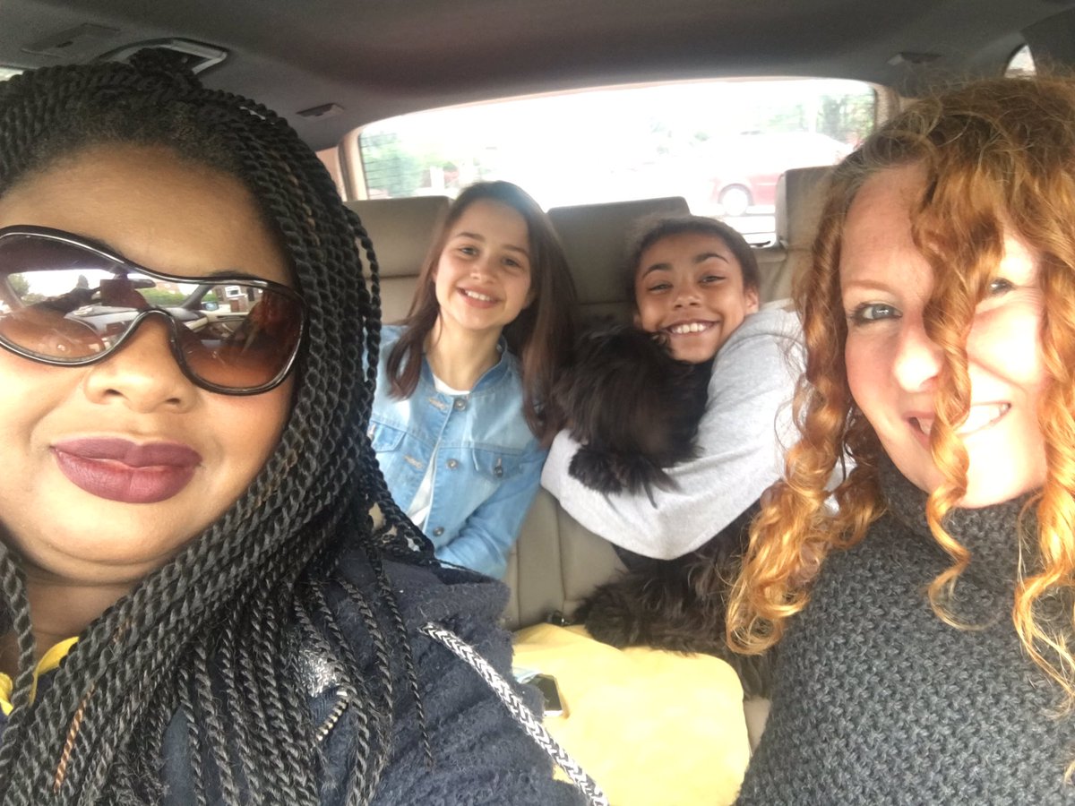 Zebra_carol's tweet photo. #SchoolInsetDay #Schoolsout #gooutdoors
Great day catching up with my globetrotting chum Bracie - spiritually, emotionally and comedically π
My Beasties were on form too π
Milo our #Ewok had a fab day in the #Cheadle sunshine βοΈ
#MayThe4thBeWithYou https://t.co/4opjmqL7ey