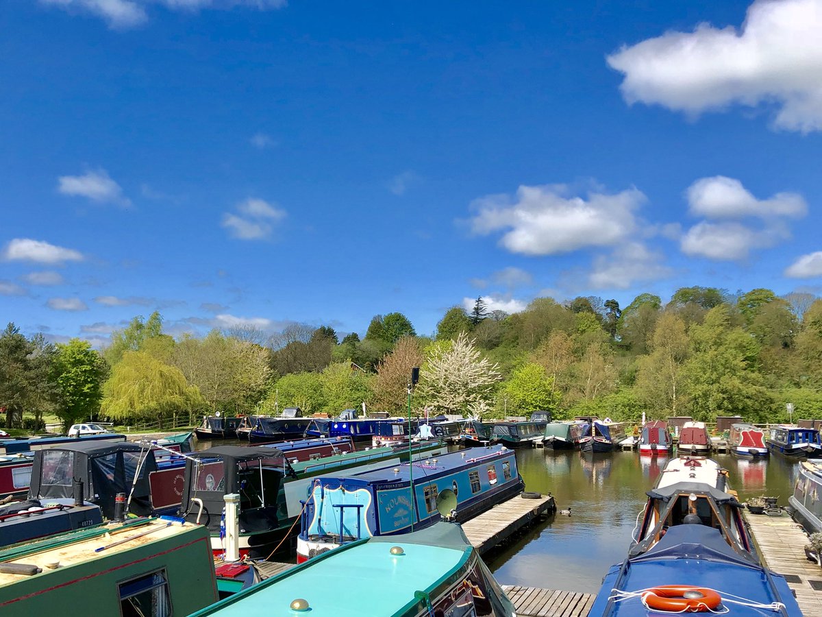sort_of_dan's tweet photo. Have an absolutely fantastic weekend everyone!
Here is a quick pic from my roof!
It is so good to be back on the canals!
#narrowboat #canal #canalboat #boats #marina #boating #mooring #simplelife #sun #summer #bluesky #clouds #homesweethome #ellesmere #shropshire #uk https://t.co/vVmovtJayX