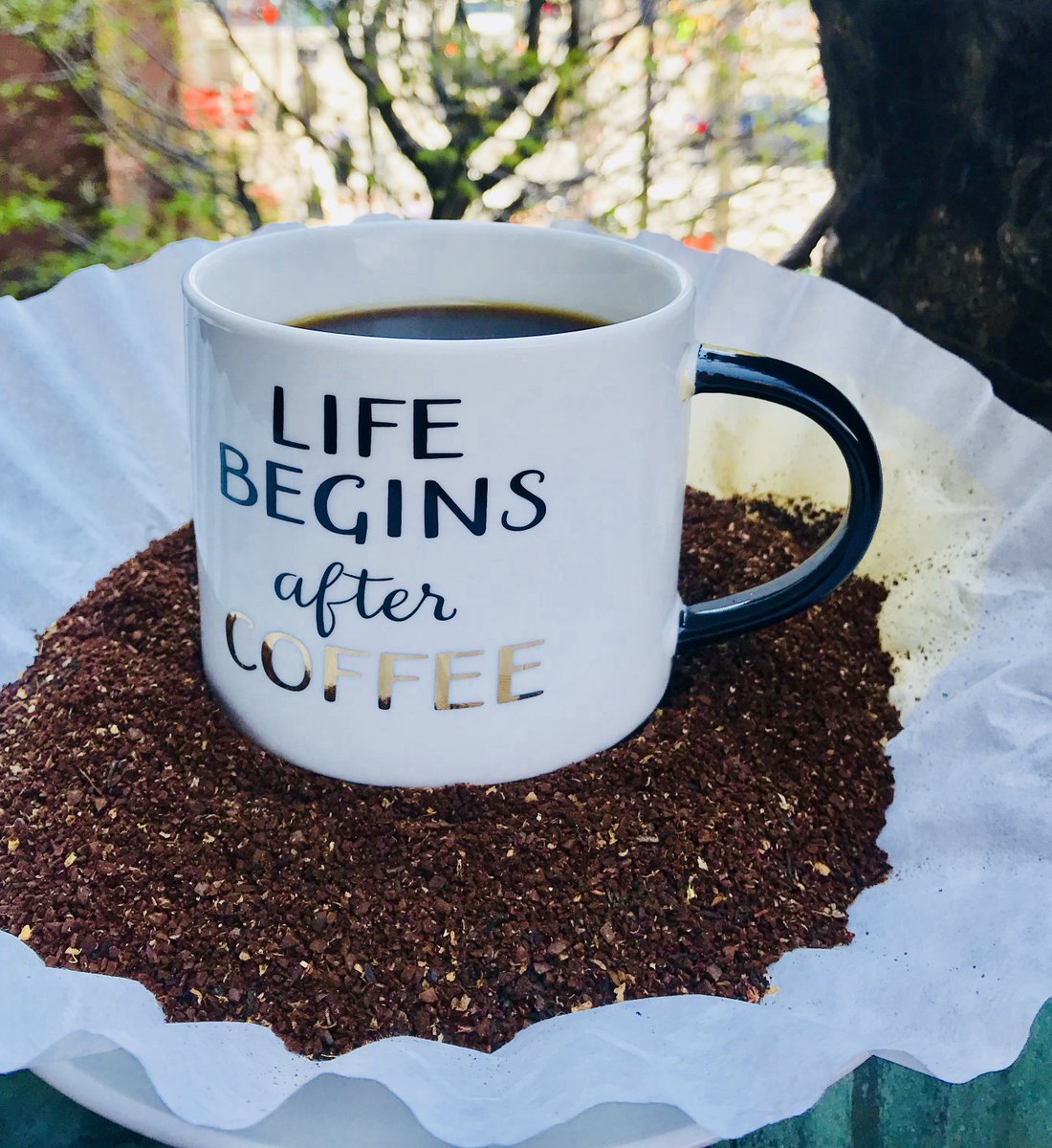 getgrindcoffee's tweet photo. Where do your grounds go? 100% of our coffee by-products are compostable! Which is why we've partnered with Bootstrap Compost @CompostBoston to help your grounds from going to waste. Learn more about our partnership here: https://t.co/OyySv5fueR  #dogood  #sustainablecoffee https://t.co/e02vflJ0fD